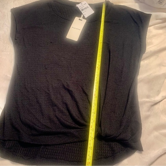 NWT Pleione Top XS Black Waffle Knit Short Sleeves Crossover Knot Hi Lo - Picture 13 of 16